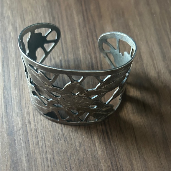 Silver Floral Cutout Cuff Bracelet - Picture 3 of 11